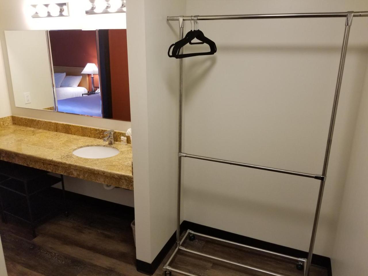 Best Lynnwood Inn Εξωτερικό φωτογραφία